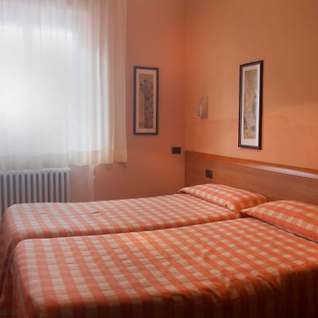 Hotel Bernardino Лукка Экстерьер фото