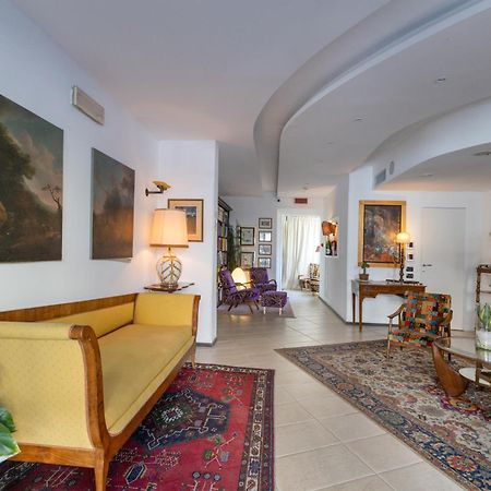 Hotel Bernardino Лукка Экстерьер фото