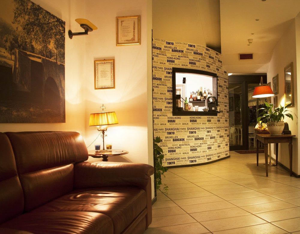 Hotel Bernardino Лукка Экстерьер фото